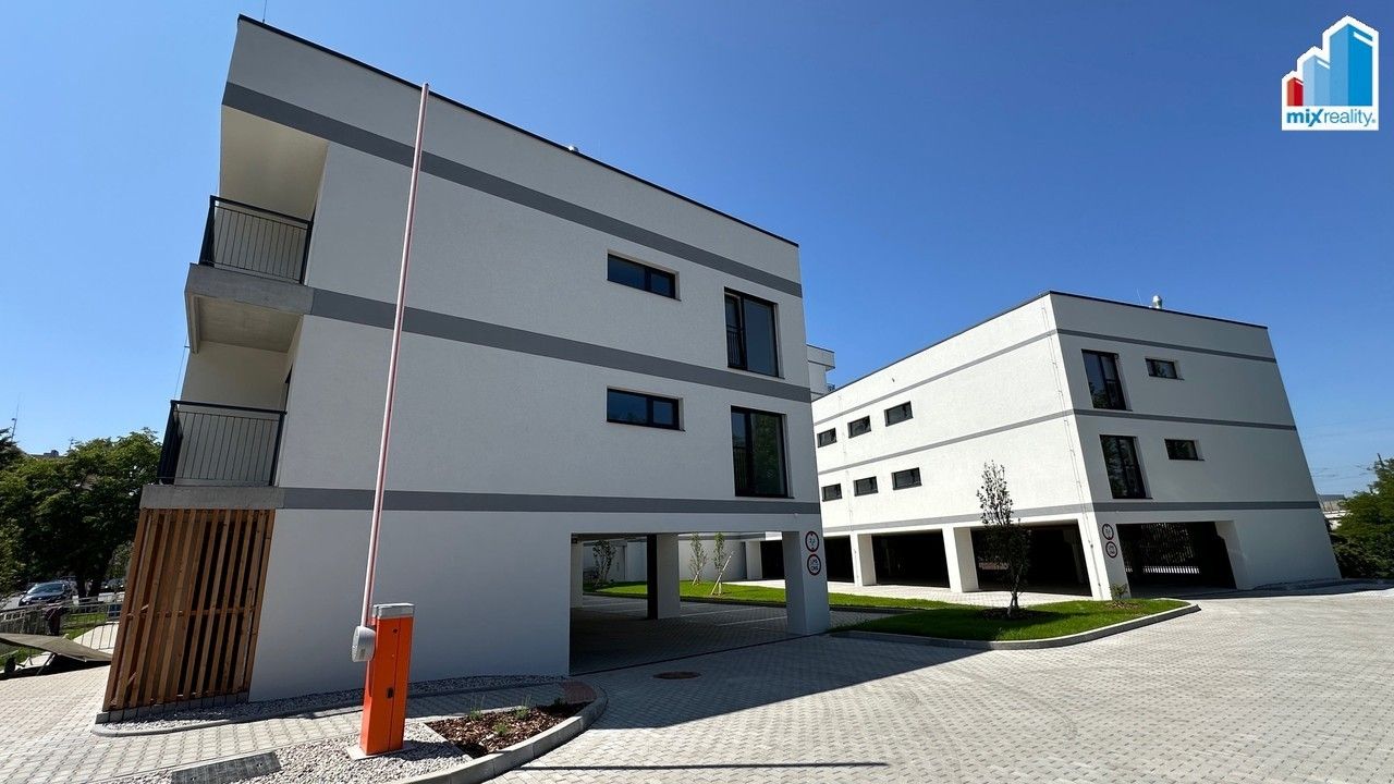 Pronájem bytu 1+kk 40 m² - foto 17
