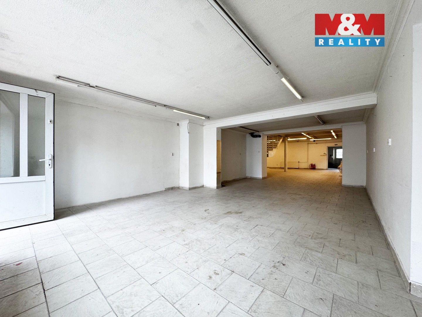 Pronájem komerčního prostoru 180 m² - foto 5