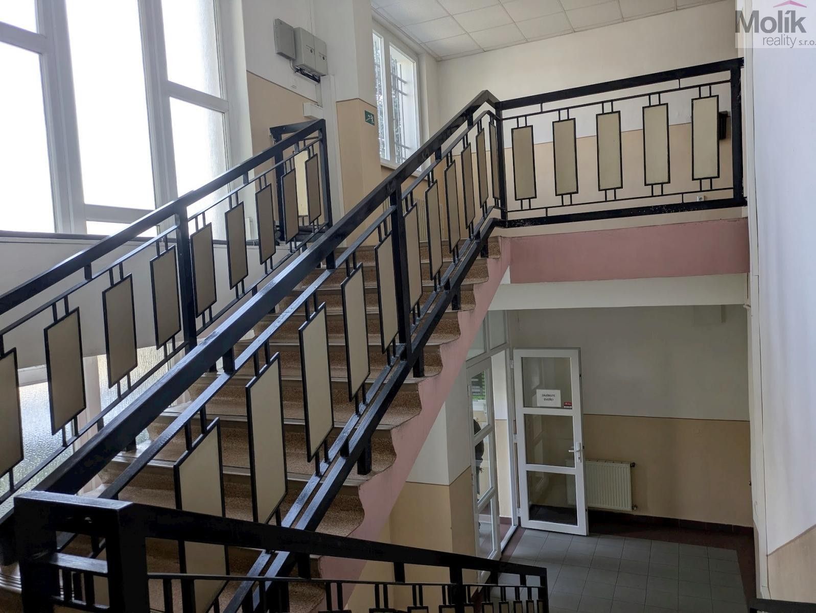 Pronájem komerčního prostoru 18 m² - foto 18