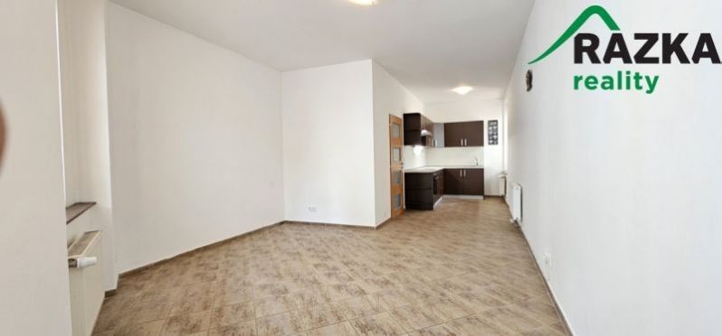 Pronájem bytu 1+kk 33 m² - foto 3