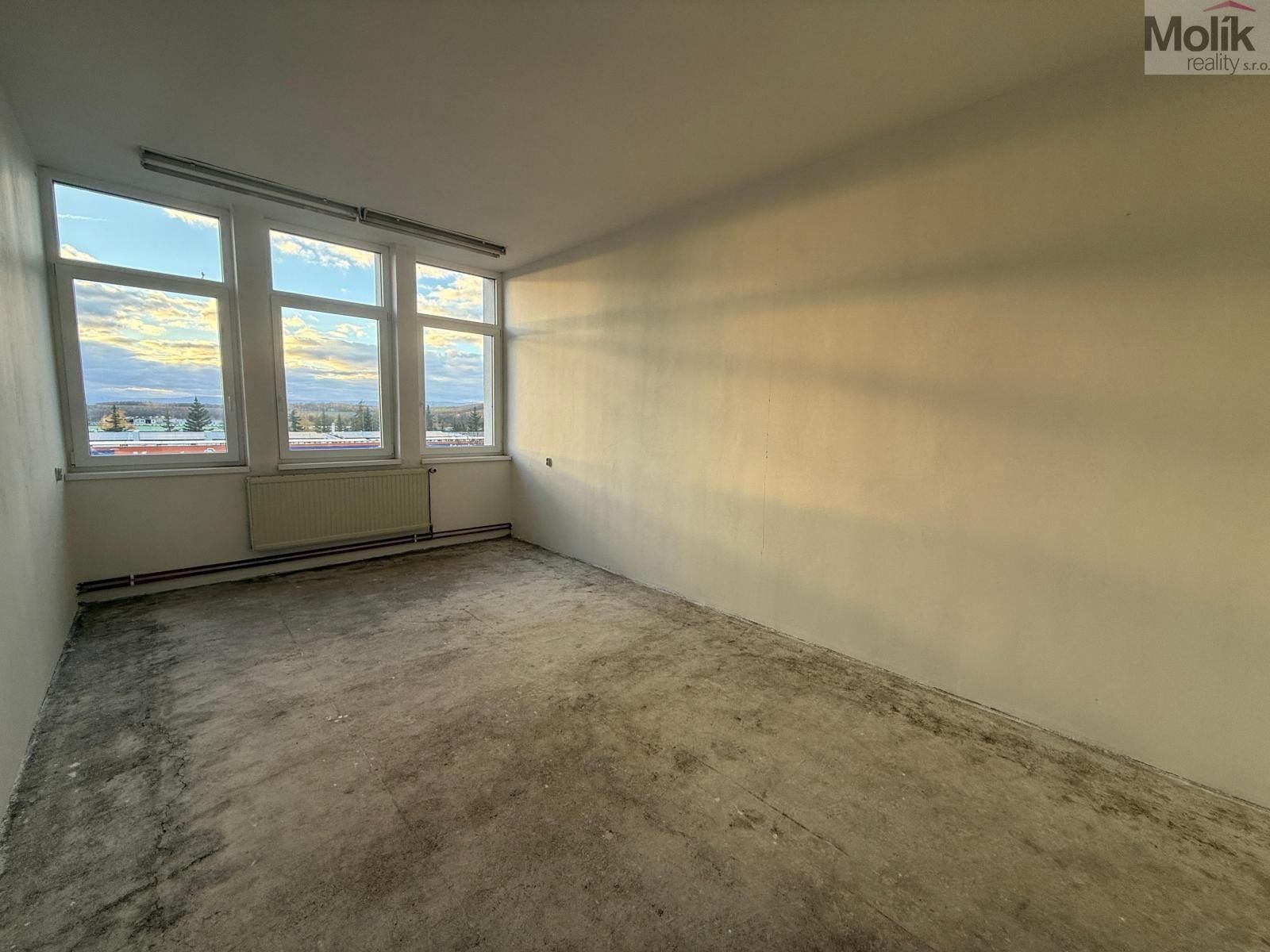 Pronájem komerčního prostoru 154 m² - foto 5