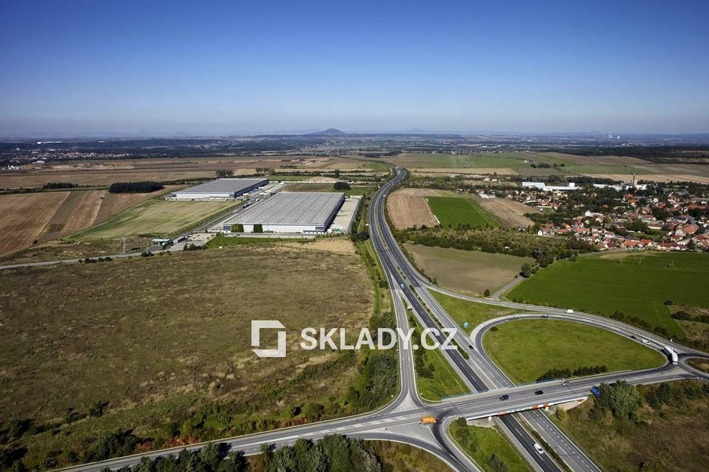 Pronájem komerčního prostoru 5600 m² - foto 3