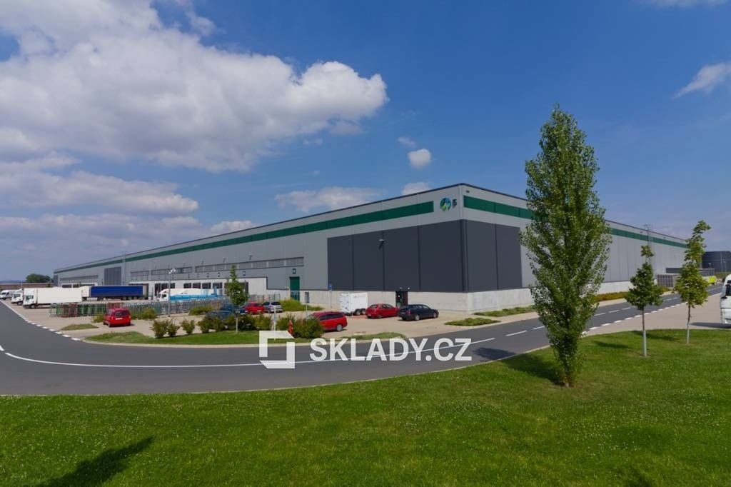 Pronájem komerčního prostoru 5600 m² - foto 5