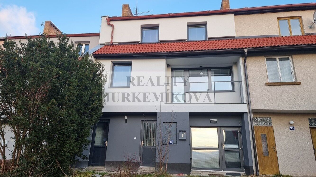 Prodej domu 200 m² - foto 1