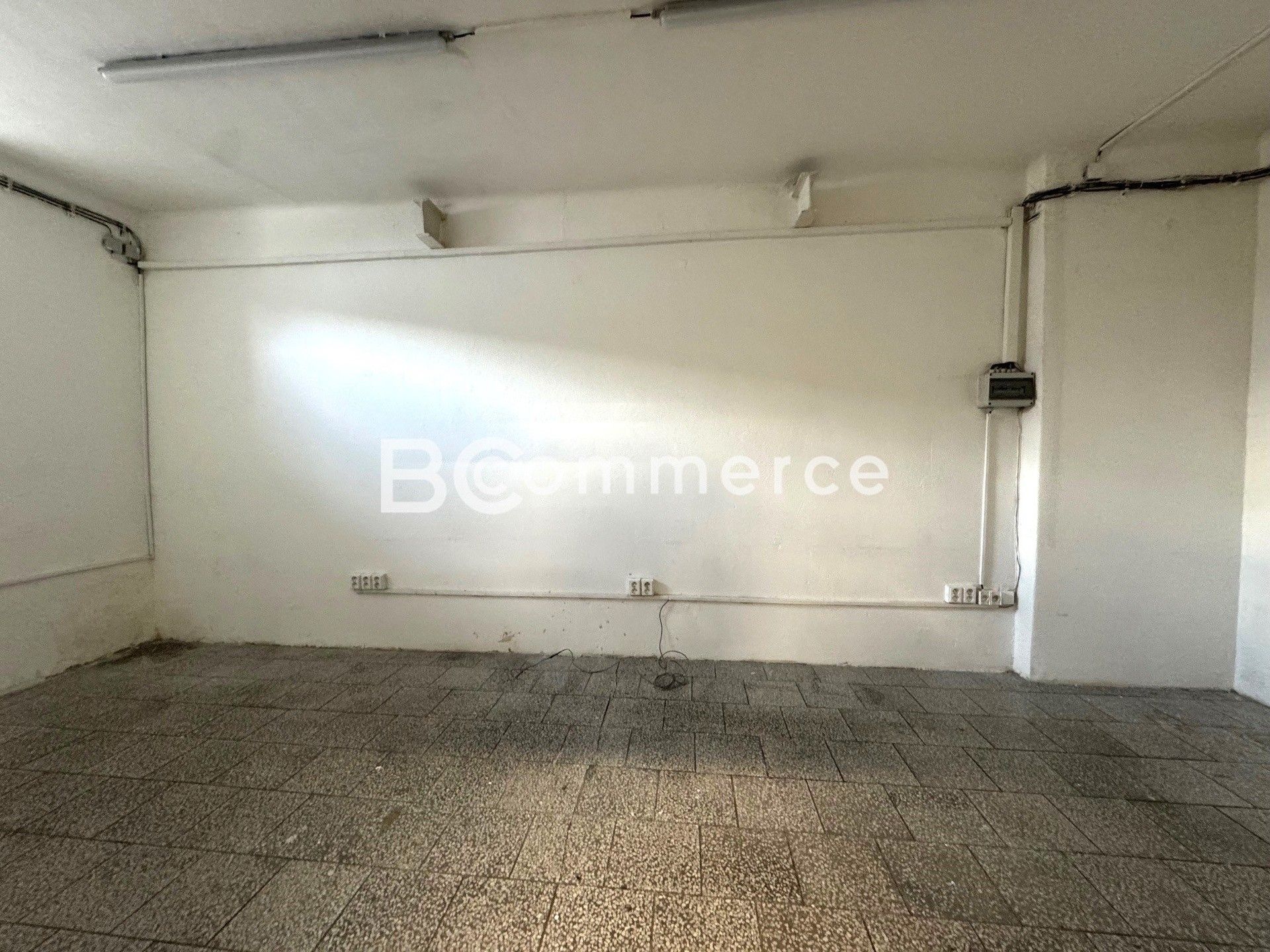 Pronájem komerčního prostoru 287 m² - foto 5