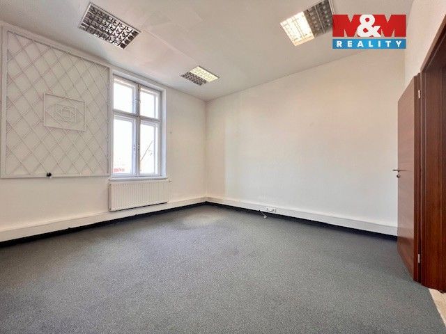 Pronájem komerčního prostoru 100 m² - foto 4
