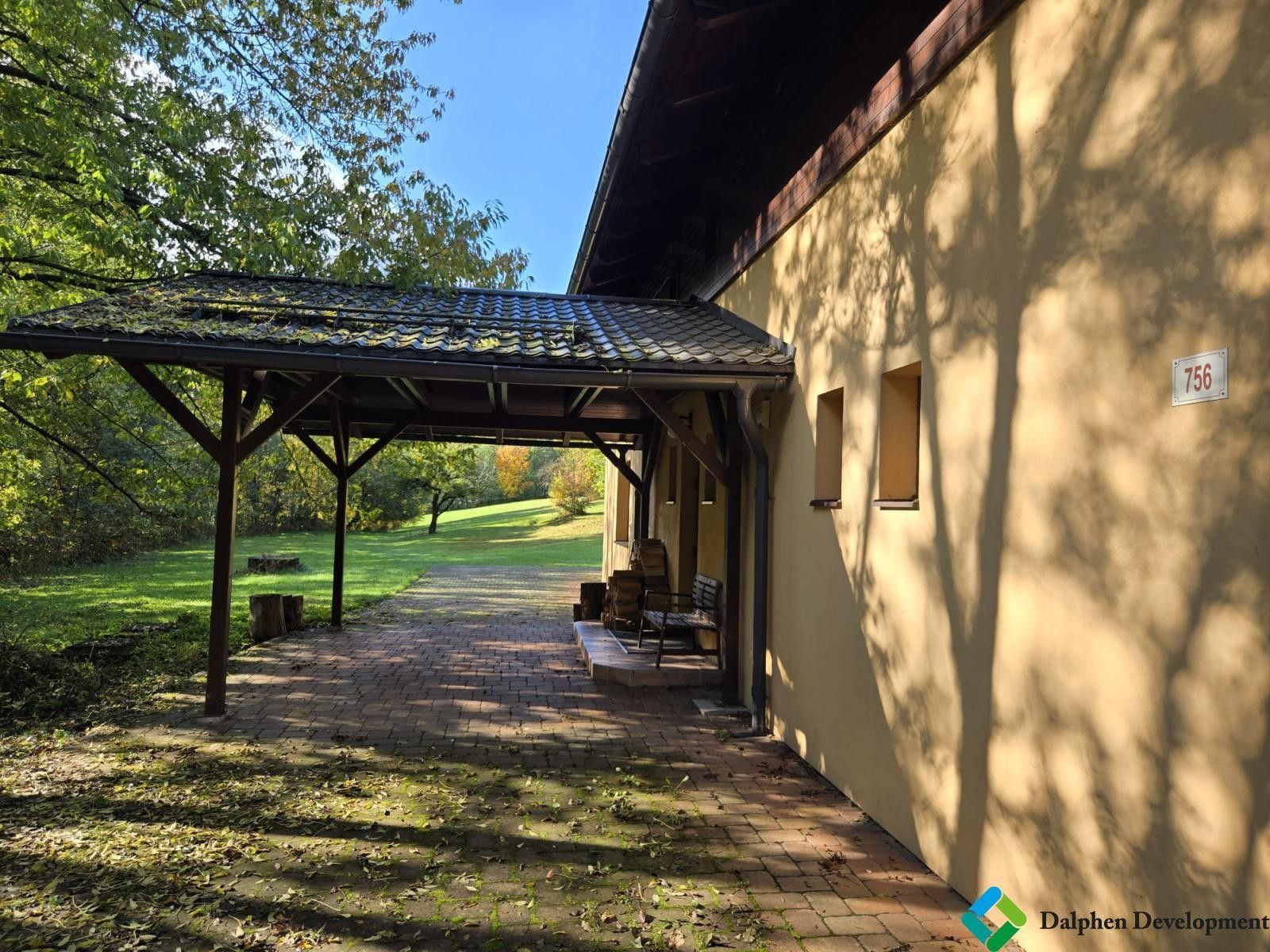Prodej nemovitosti 310 m² - foto 5