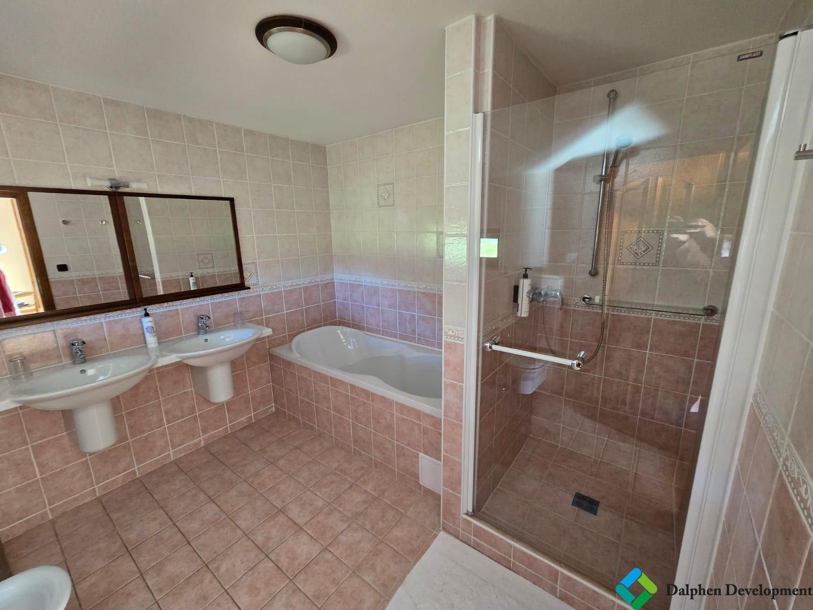 Prodej nemovitosti 310 m² - foto 24