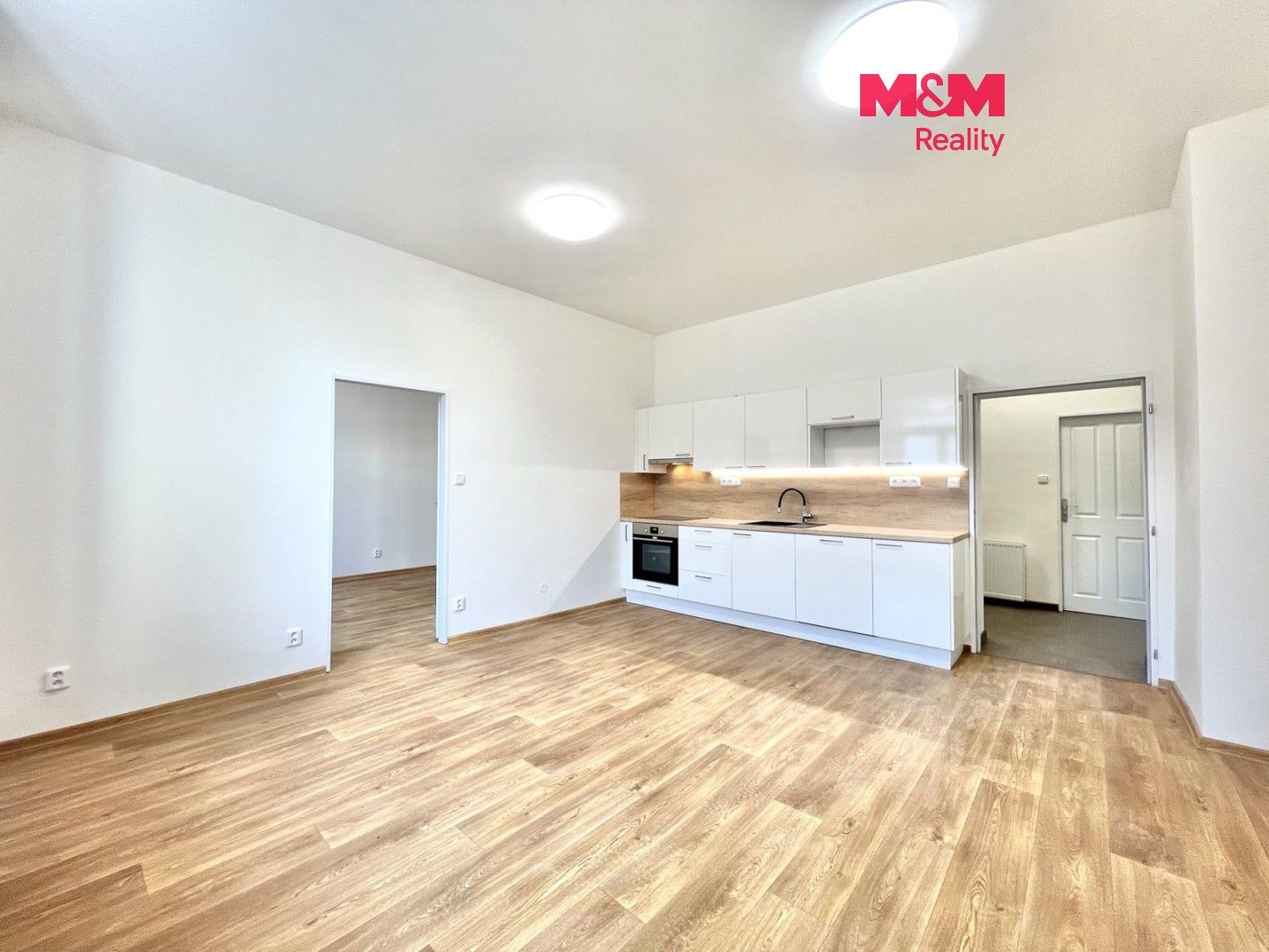 Pronájem bytu 3+1 96 m² - foto 1