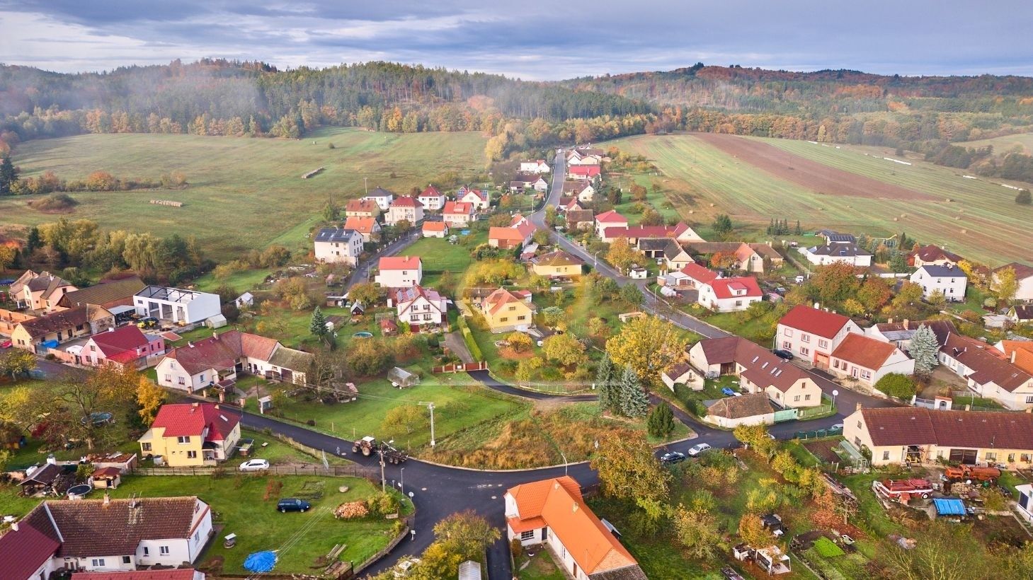 Prodej pozemku 694 m² - foto 3