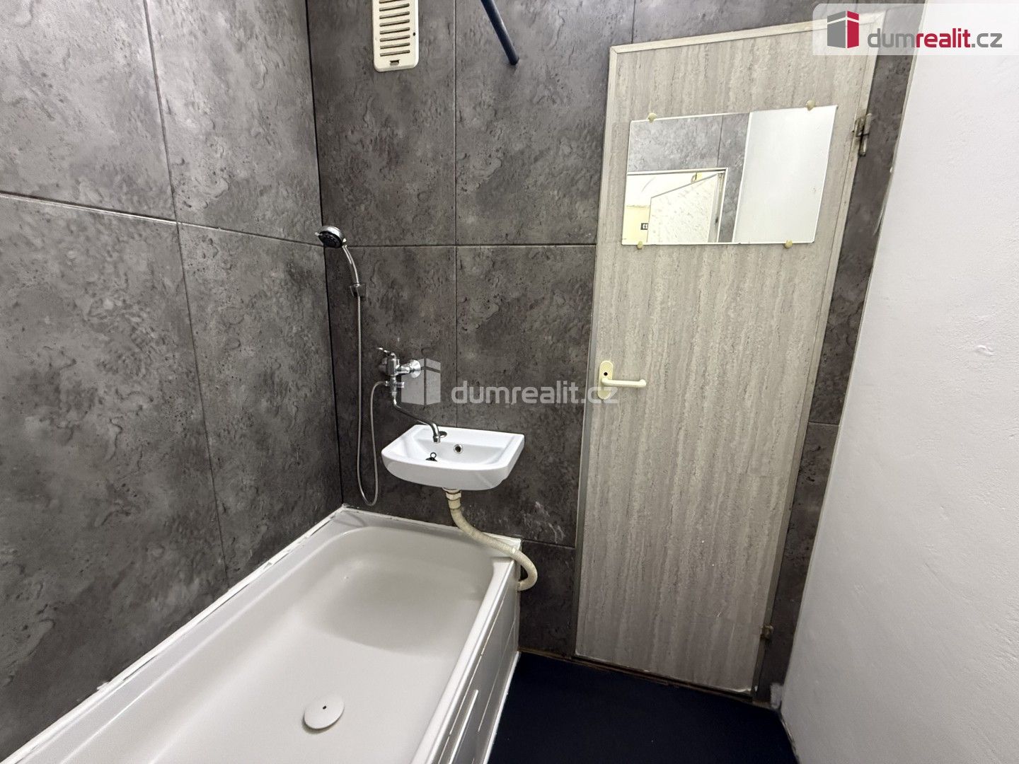 Pronájem bytu 1+1 36 m² - foto 8