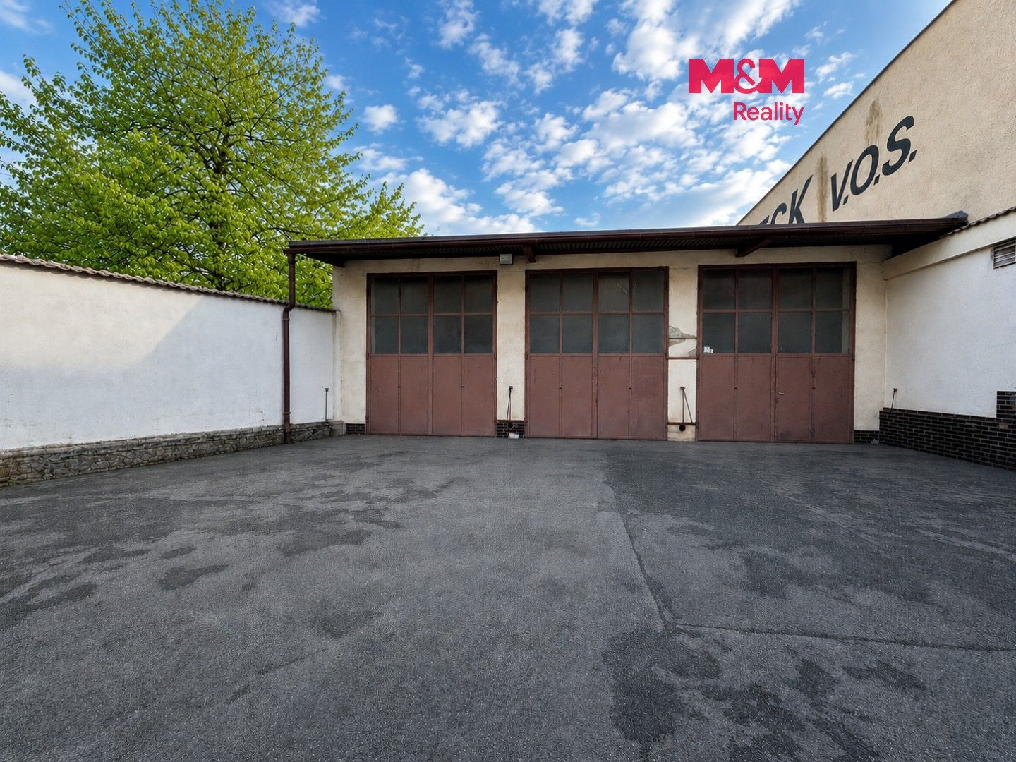 Pronájem komerčního prostoru 166 m² - foto 1