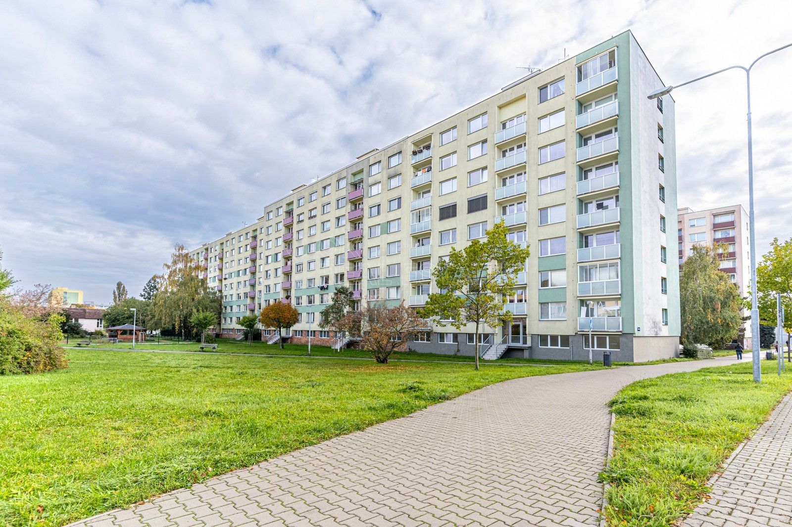 Prodej bytu 2+kk 61 m² - foto 1