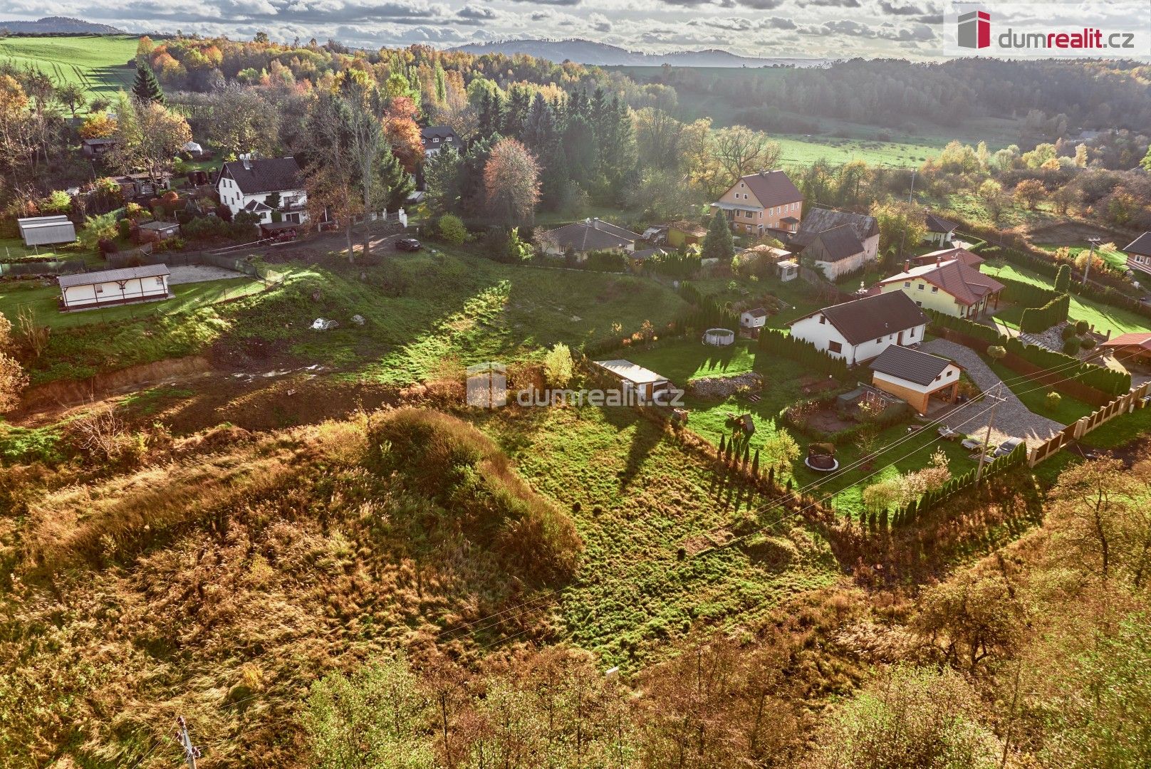 Prodej pozemku 1003 m² - foto 1