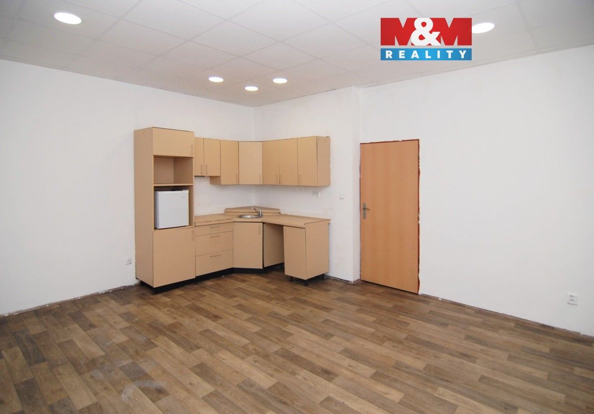 Pronájem bytu 1+kk 31 m² - foto 1