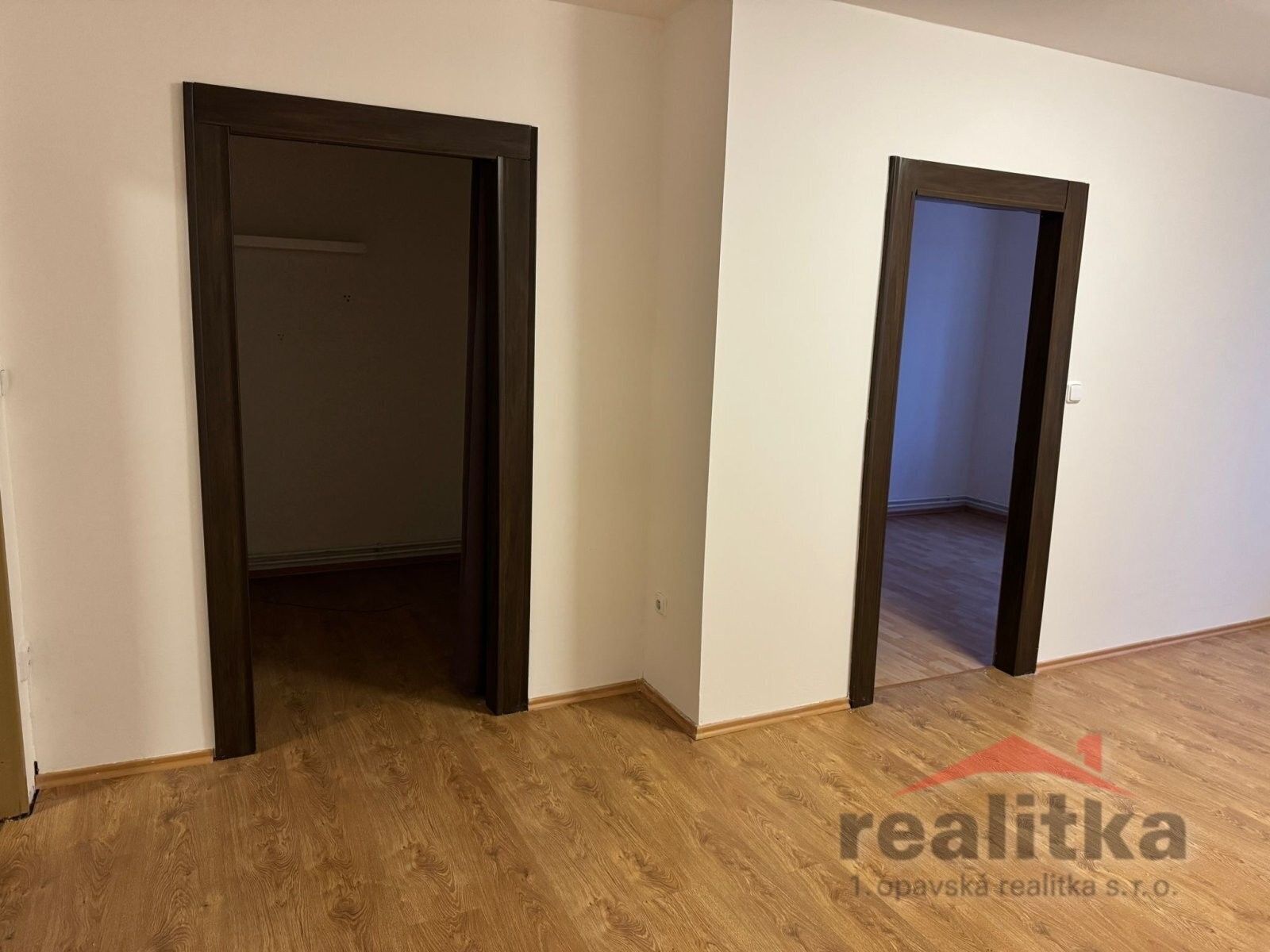 Pronájem bytu 2+1 58 m² - foto 2
