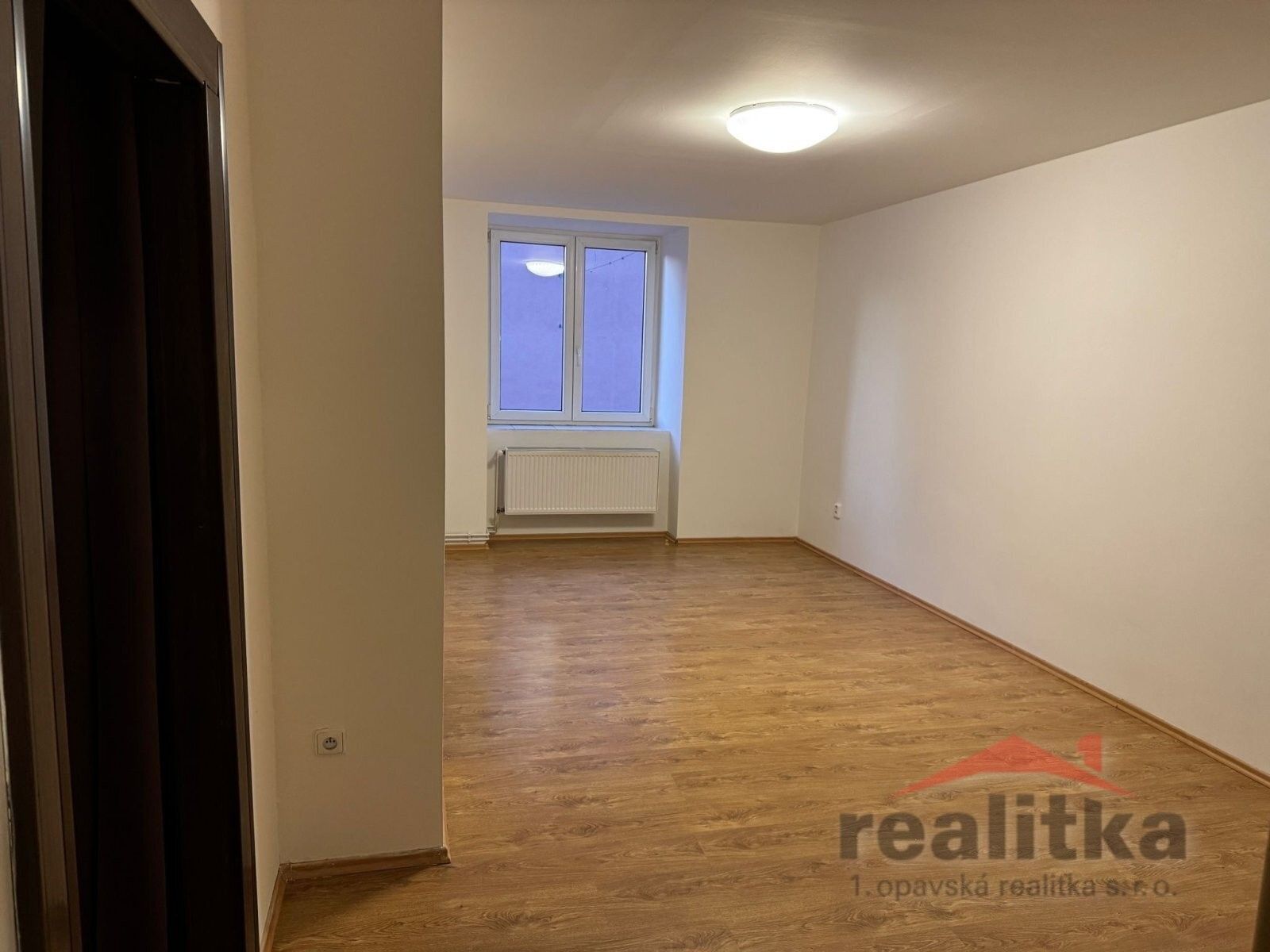 Pronájem bytu 2+1 58 m² - foto 3