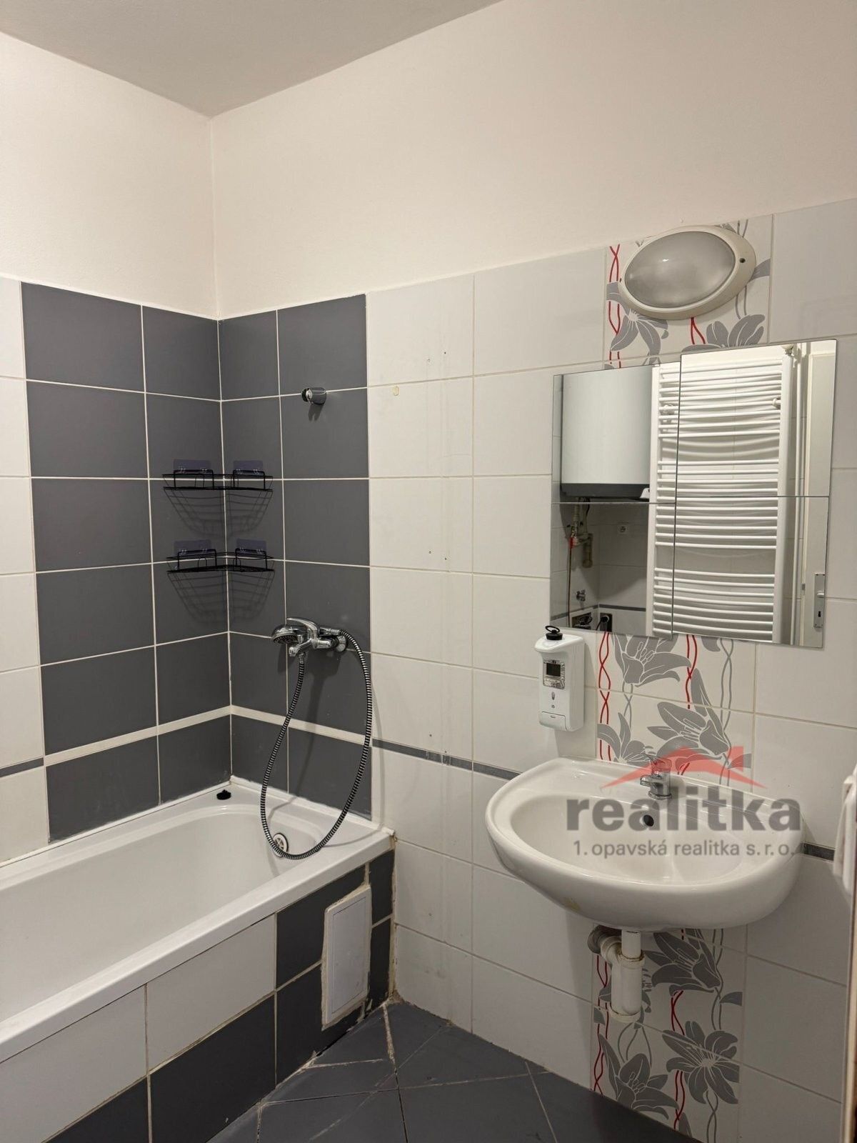 Pronájem bytu 2+1 58 m² - foto 12