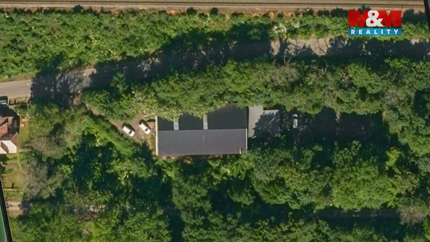 Prodej nemovitosti 700 m² - foto 9