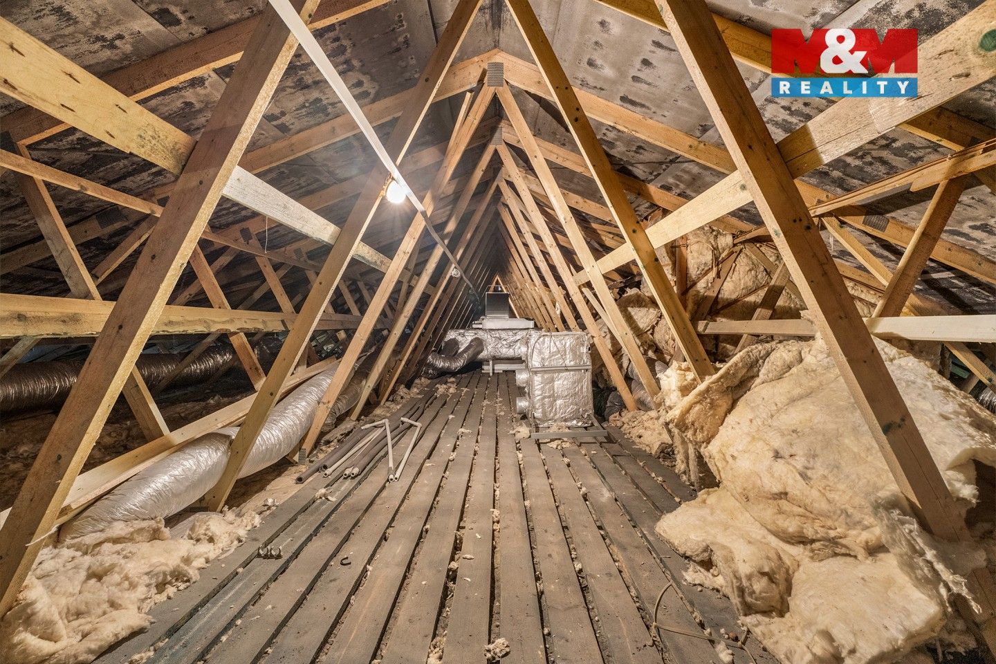 Prodej nemovitosti 700 m² - foto 19