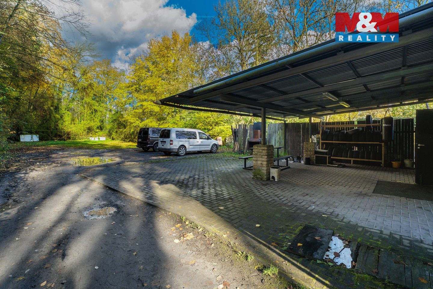 Prodej nemovitosti 700 m² - foto 23