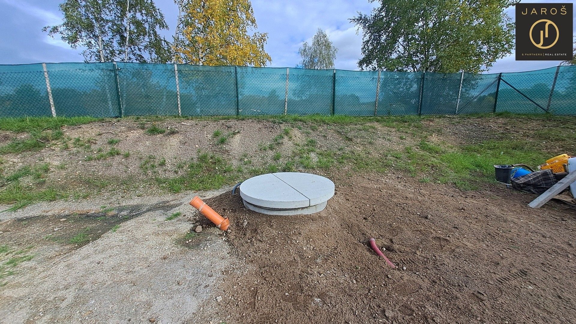 Prodej pozemku 704 m² - foto 2