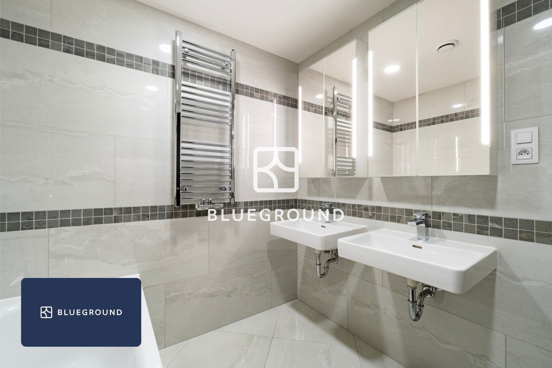 Pronájem bytu 3+kk 72 m² - foto 18