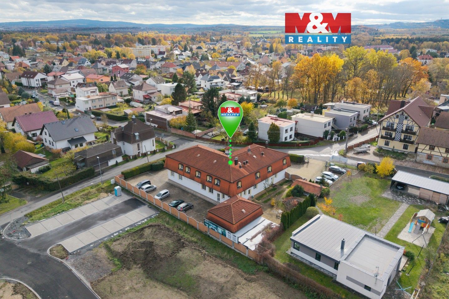 Prodej komerčního prostoru 618 m² - foto 1