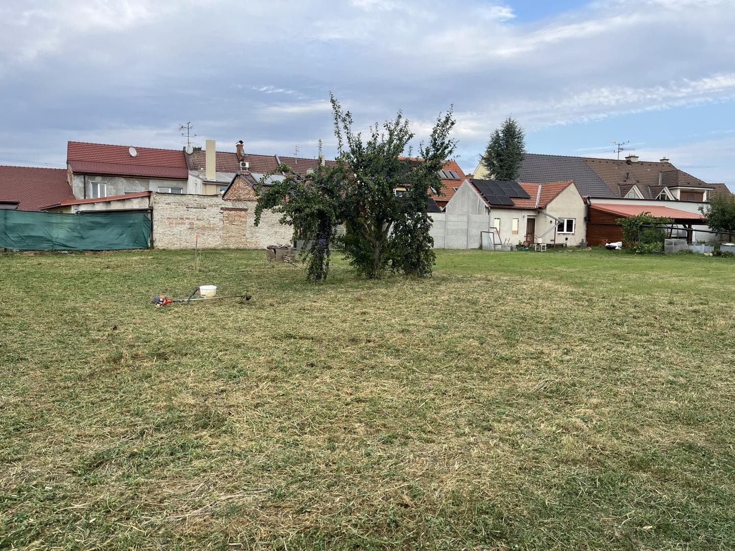 Prodej pozemku 980 m² - foto 1