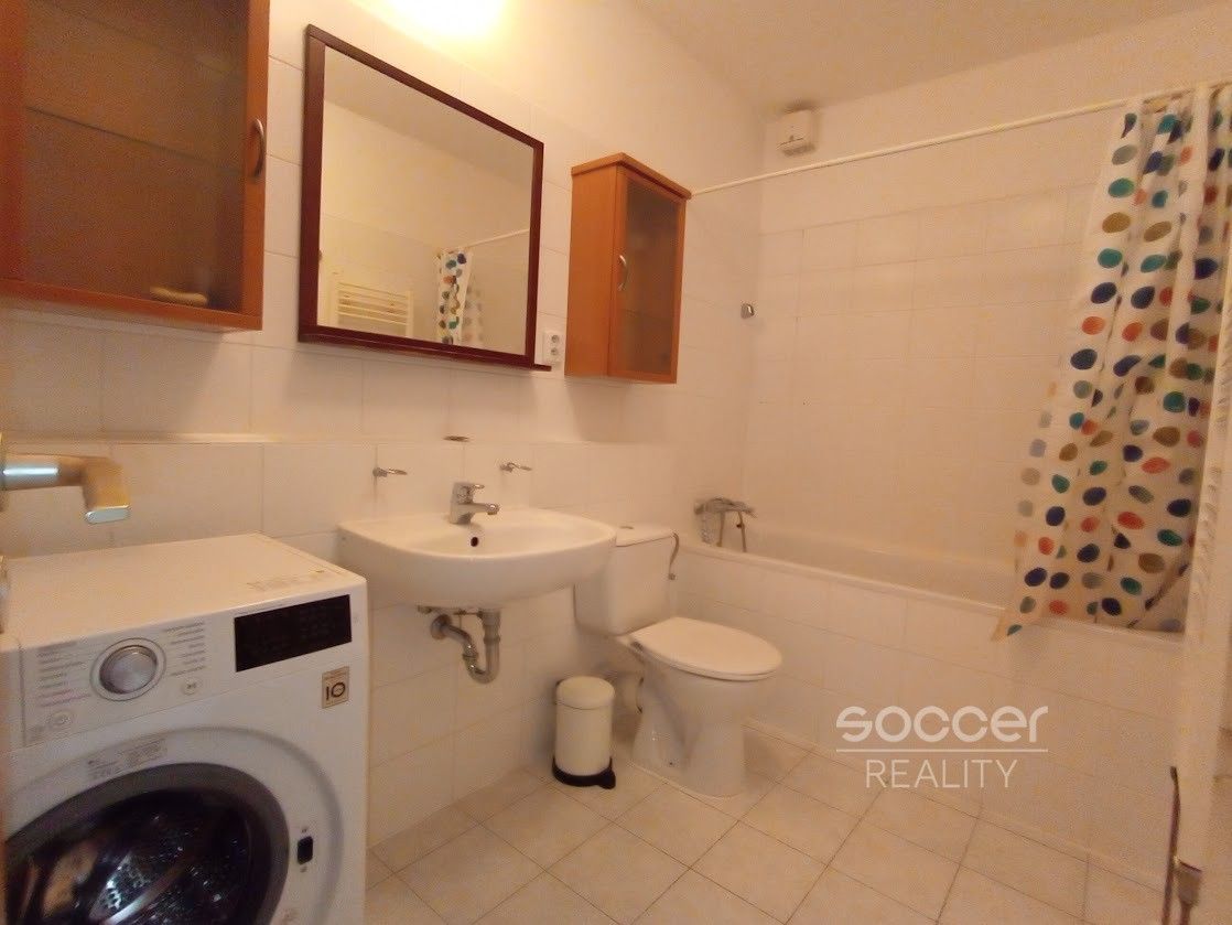 Pronájem bytu 4+kk 107 m² - foto 18