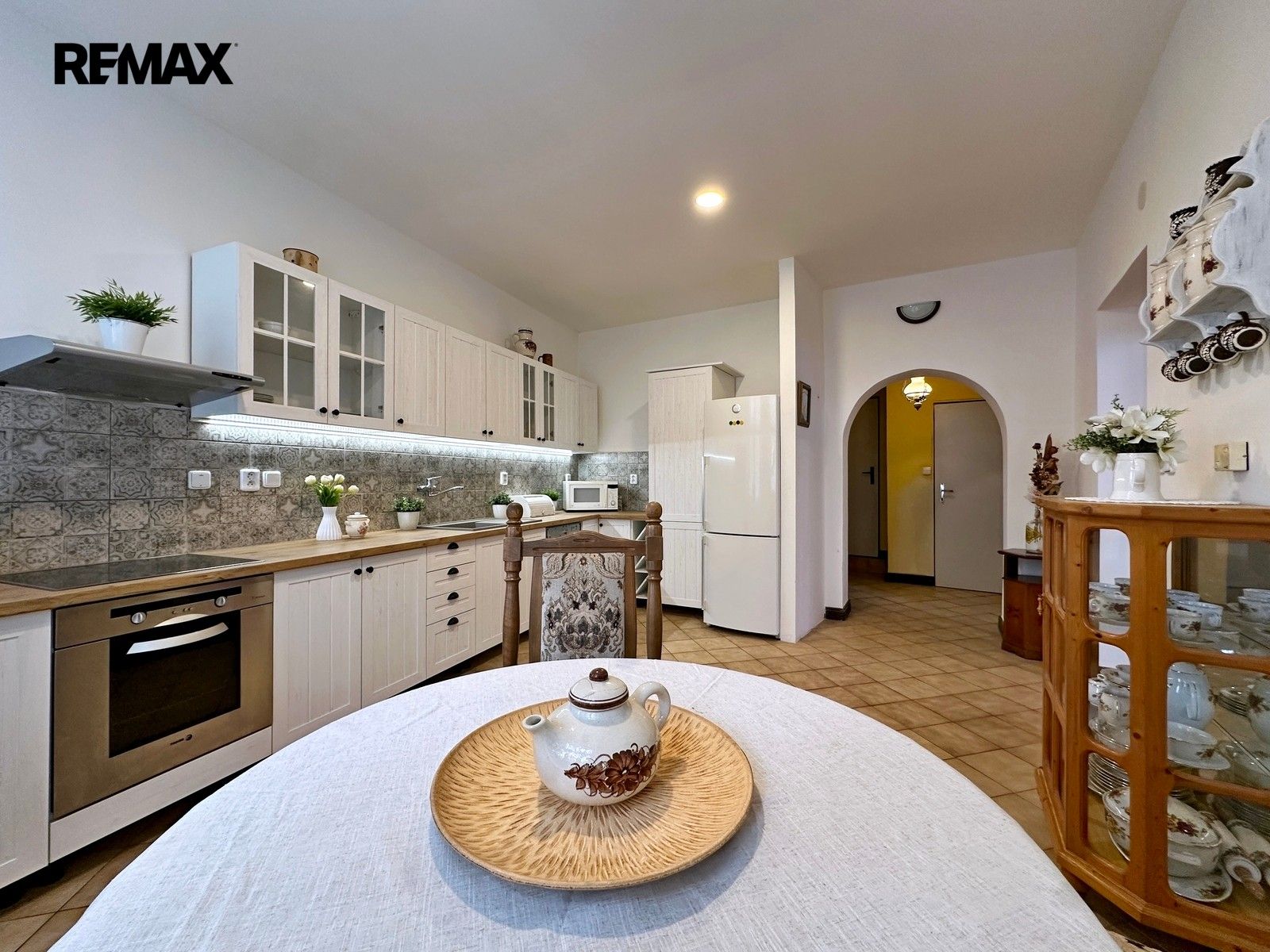 Prodej komerčního prostoru 230 m² - foto 4