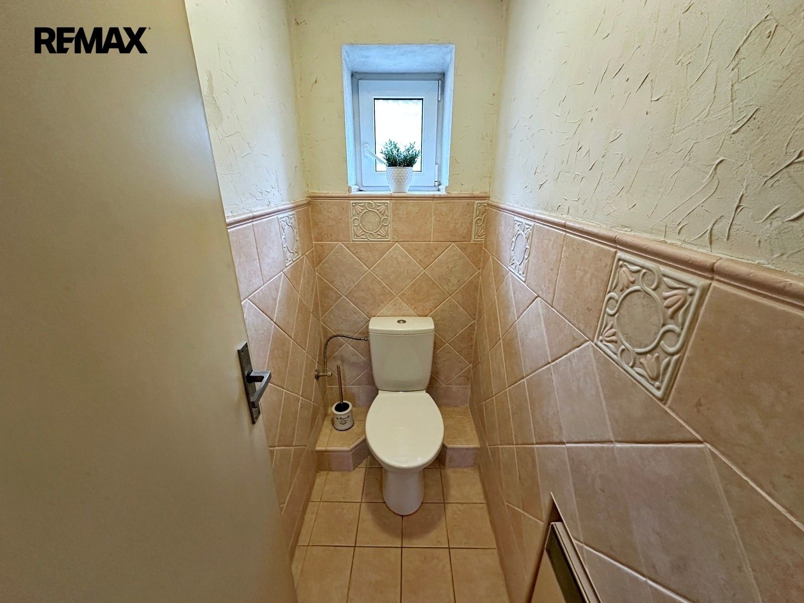 Prodej komerčního prostoru 230 m² - foto 15