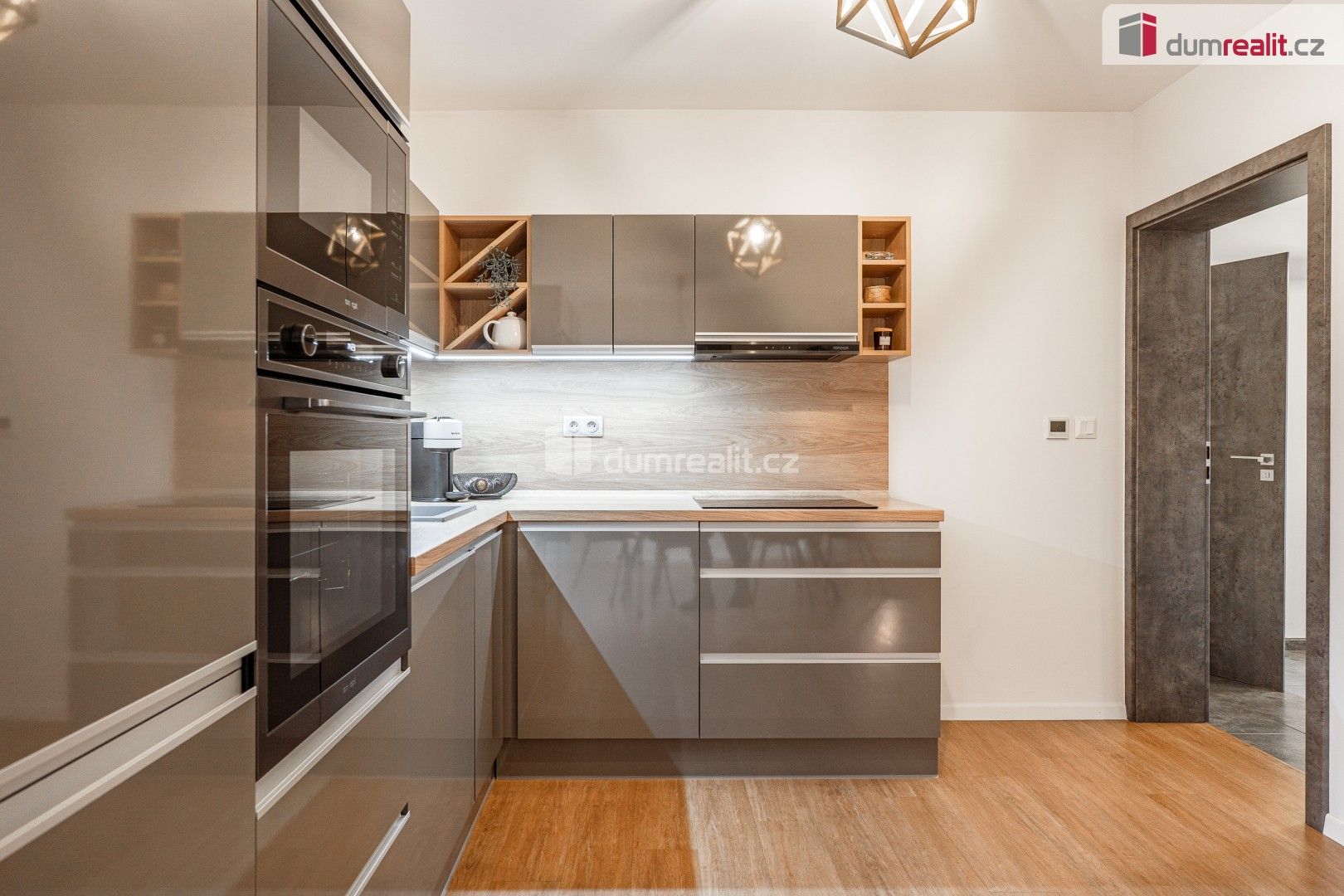 Prodej domu 184 m² - foto 3