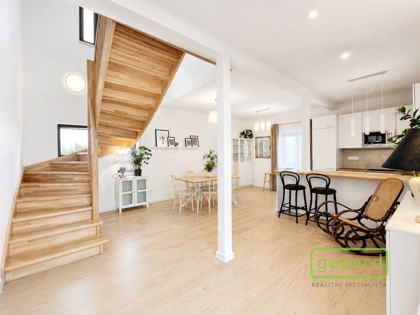 Prodej komerčního prostoru 175 m² - foto 3