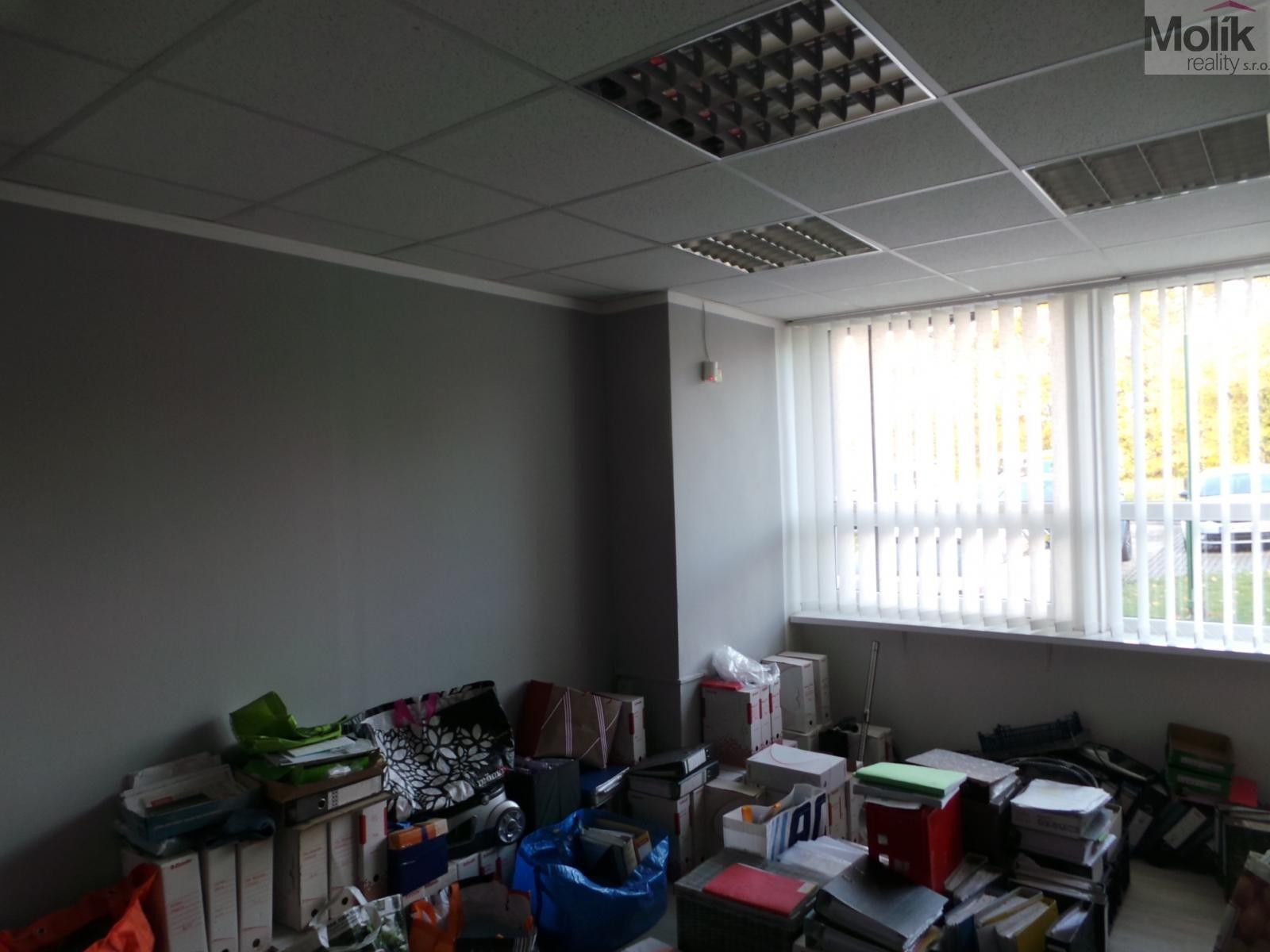 Pronájem komerčního prostoru 59 m² - foto 4