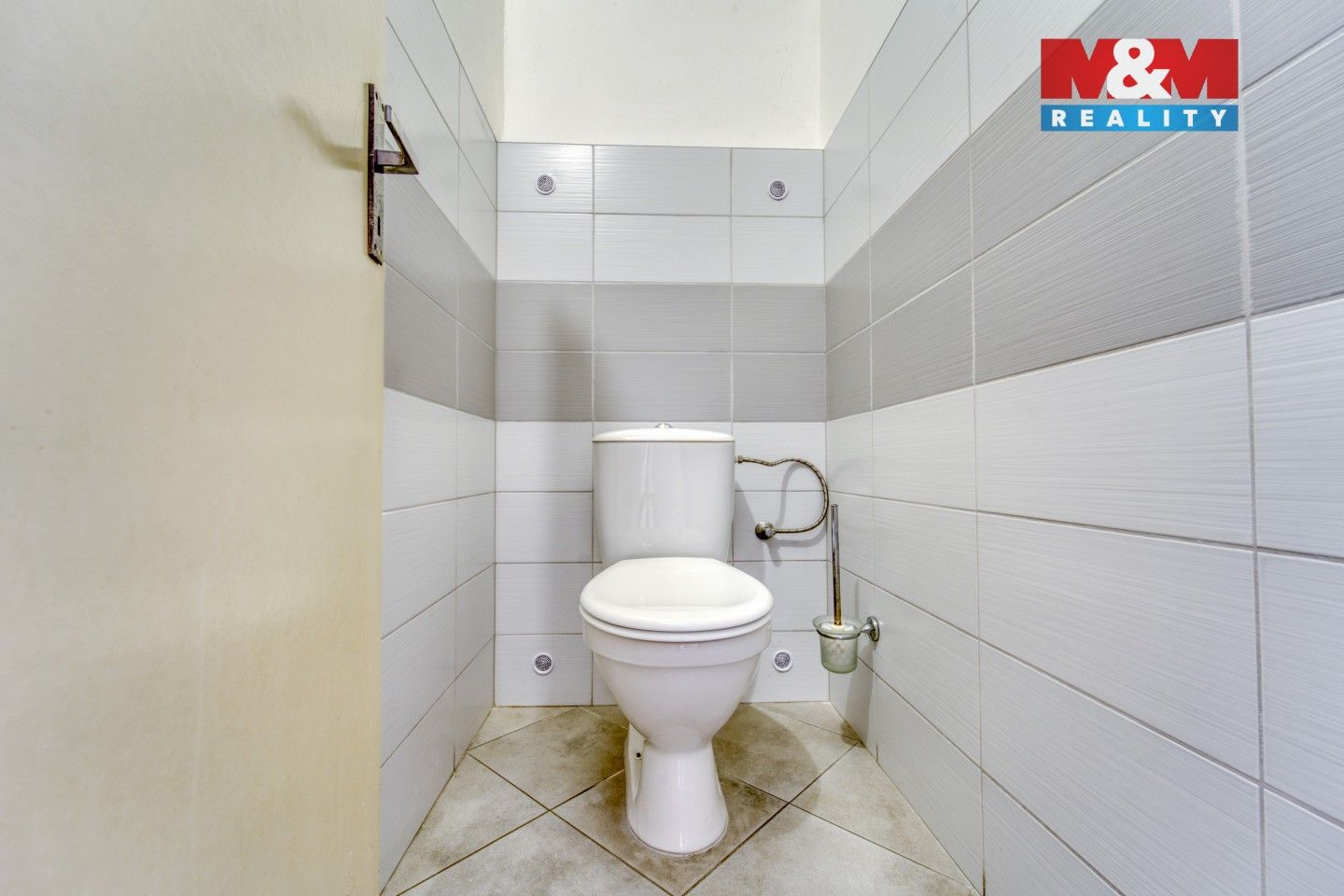 Prodej komerčního prostoru 633 m² - foto 16