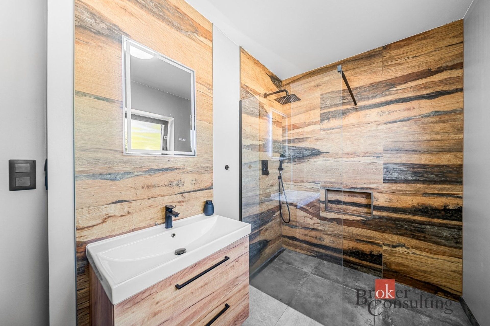 Prodej nemovitosti 137 m² - foto 5