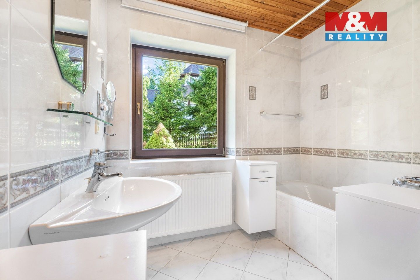Prodej komerčního prostoru 239 m² - foto 22