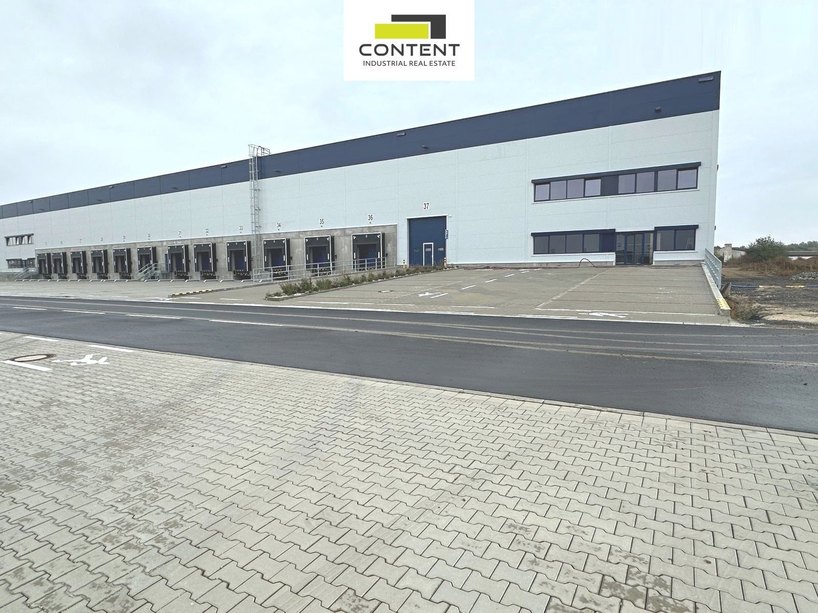 Pronájem komerčního prostoru 20000 m² - foto 2