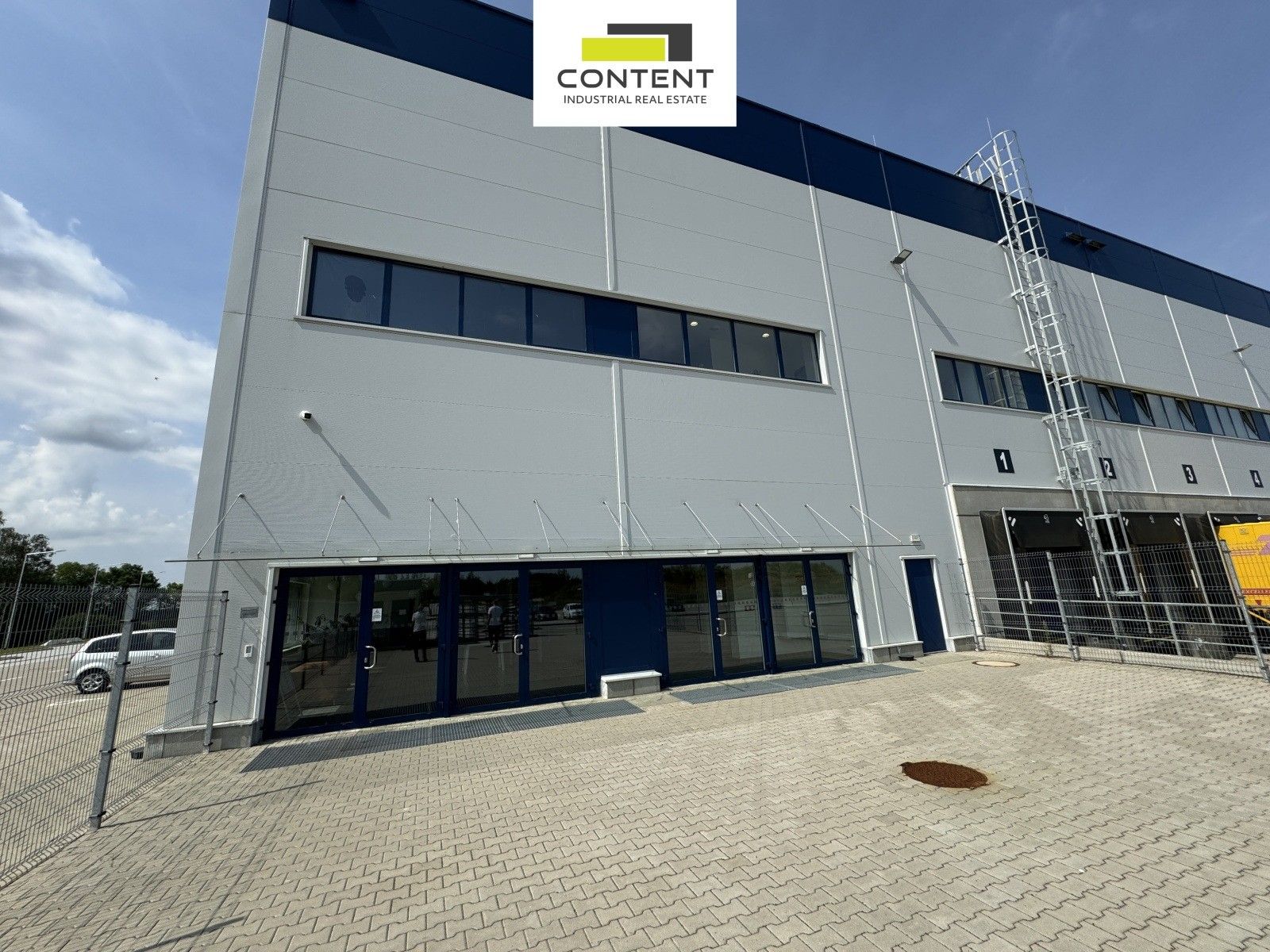 Pronájem komerčního prostoru 20000 m² - foto 11
