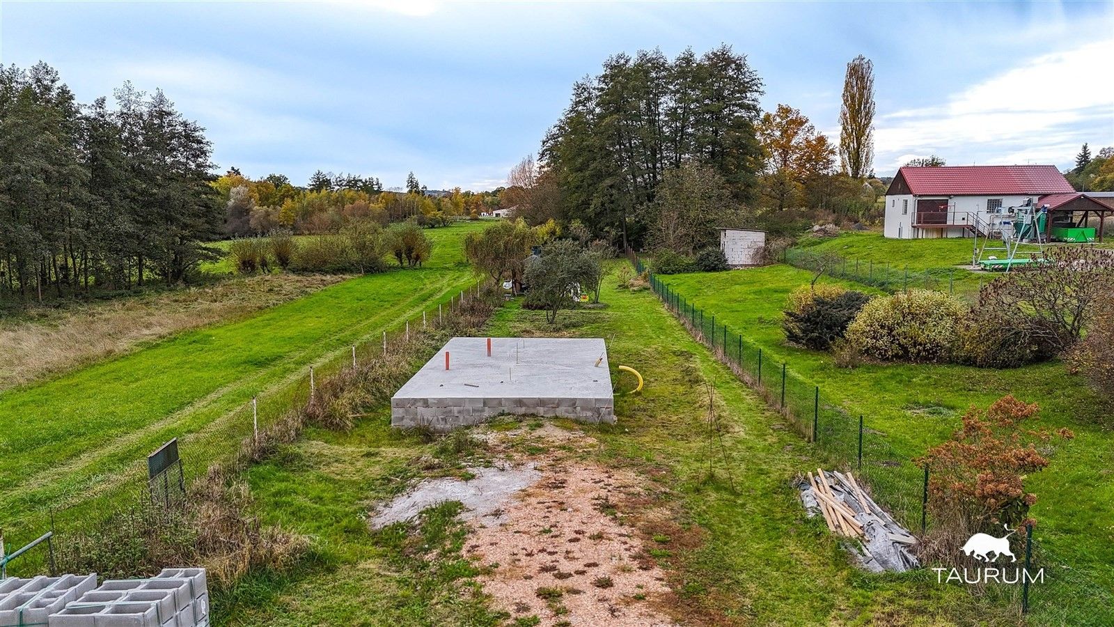Prodej pozemku 1500 m² - foto 3
