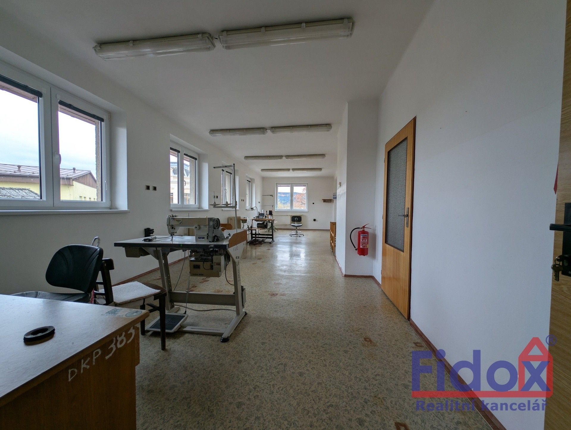 Prodej komerčního prostoru 255 m² - foto 5
