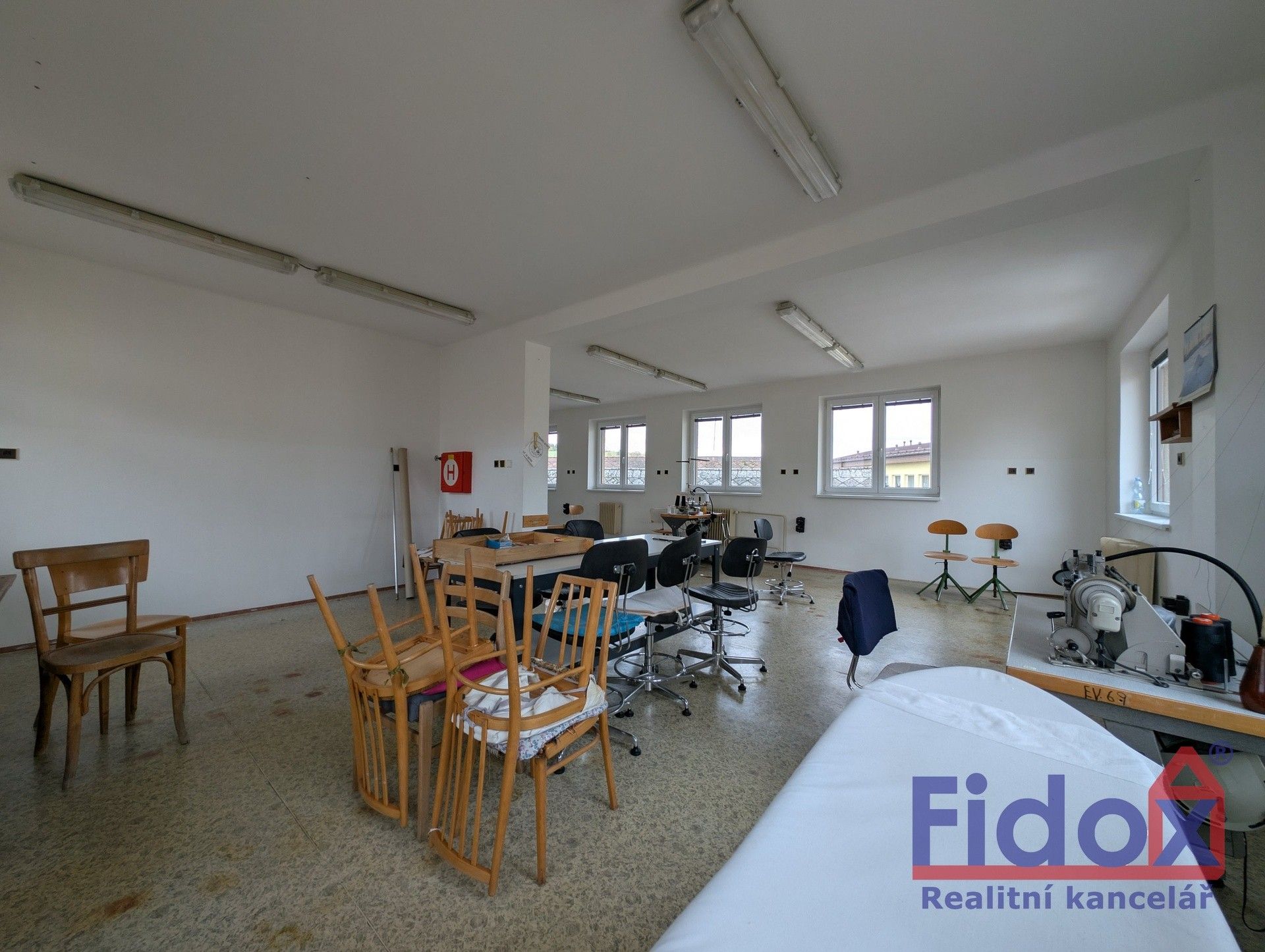 Prodej komerčního prostoru 255 m² - foto 6