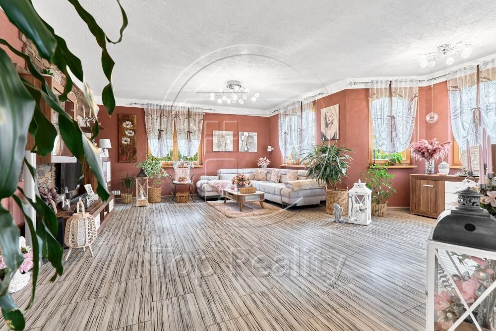 Prodej domu 210 m² - foto 4