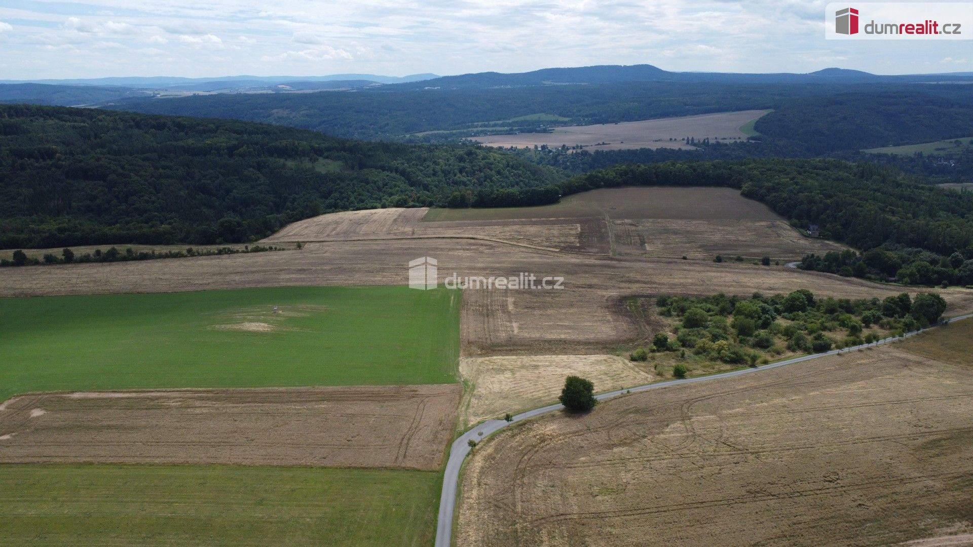 Prodej nemovitosti 3943 m² - foto 24