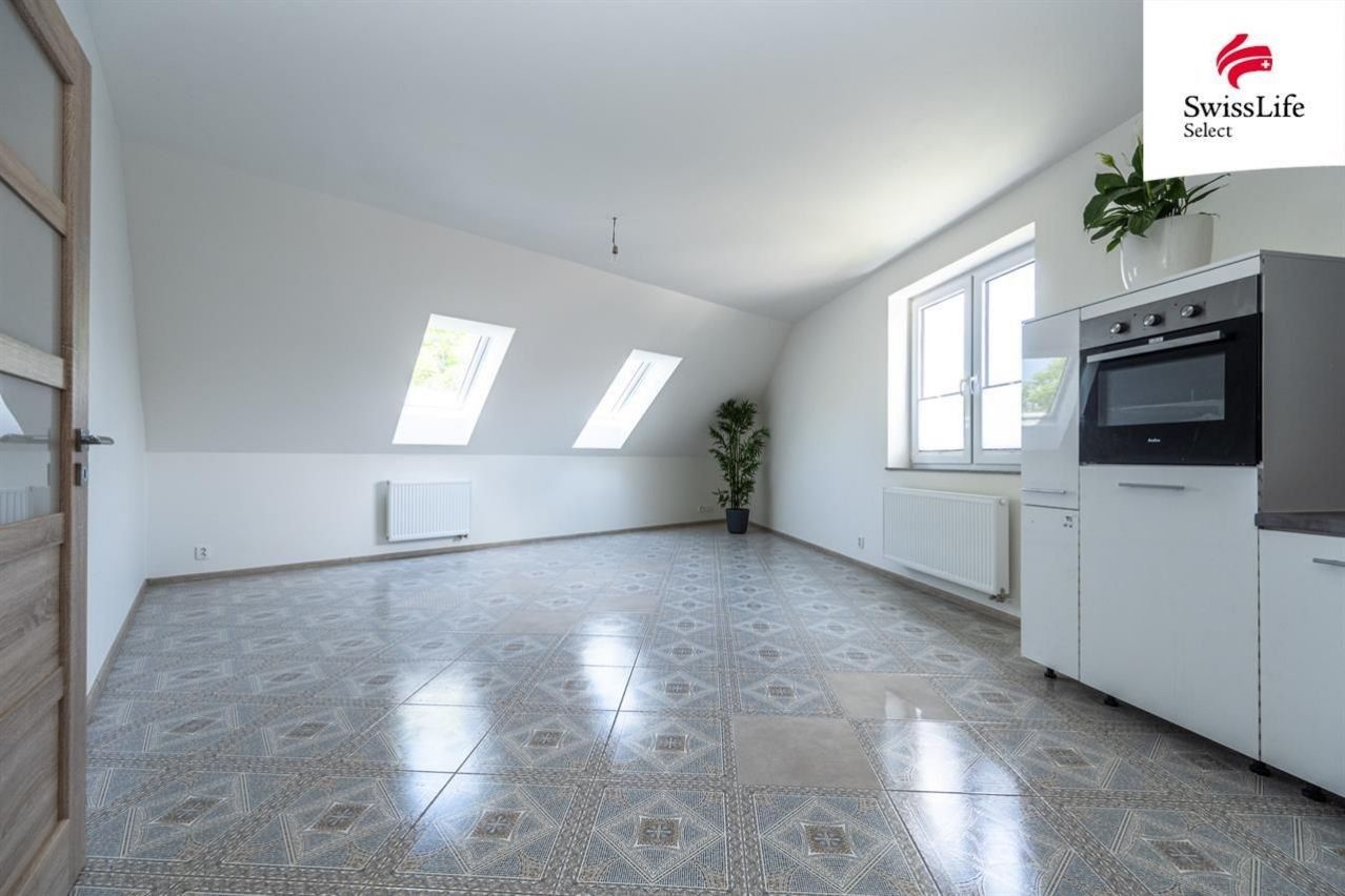 Prodej bytu 3+kk 77 m² - foto 2