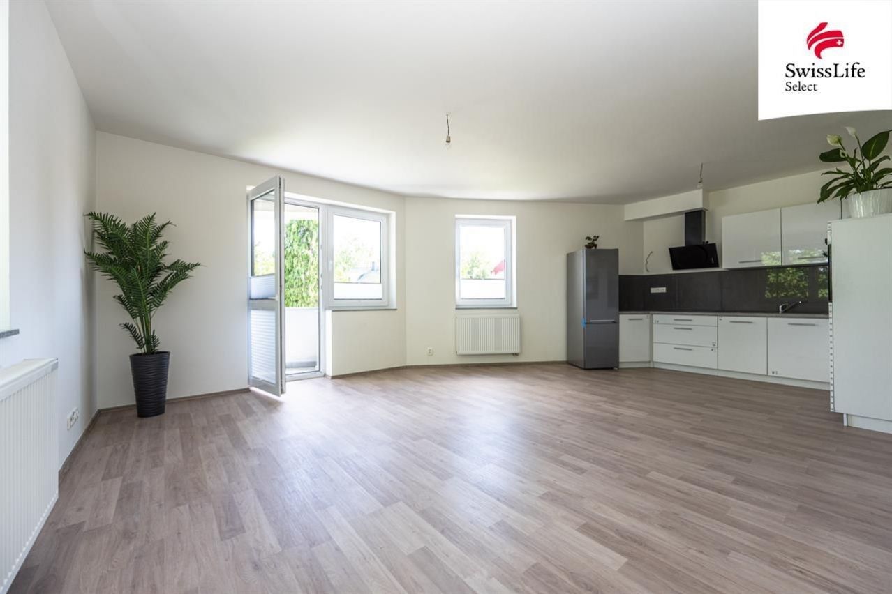 Prodej bytu 3+kk 74 m² - foto 1