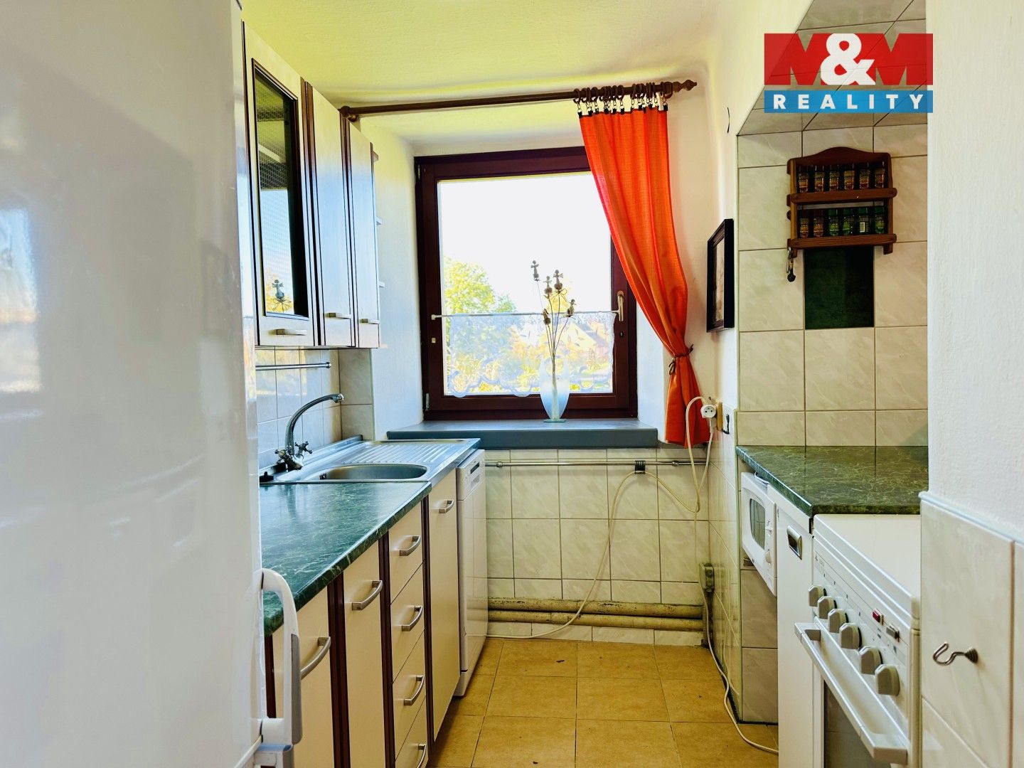 Prodej domu 105 m² - foto 2