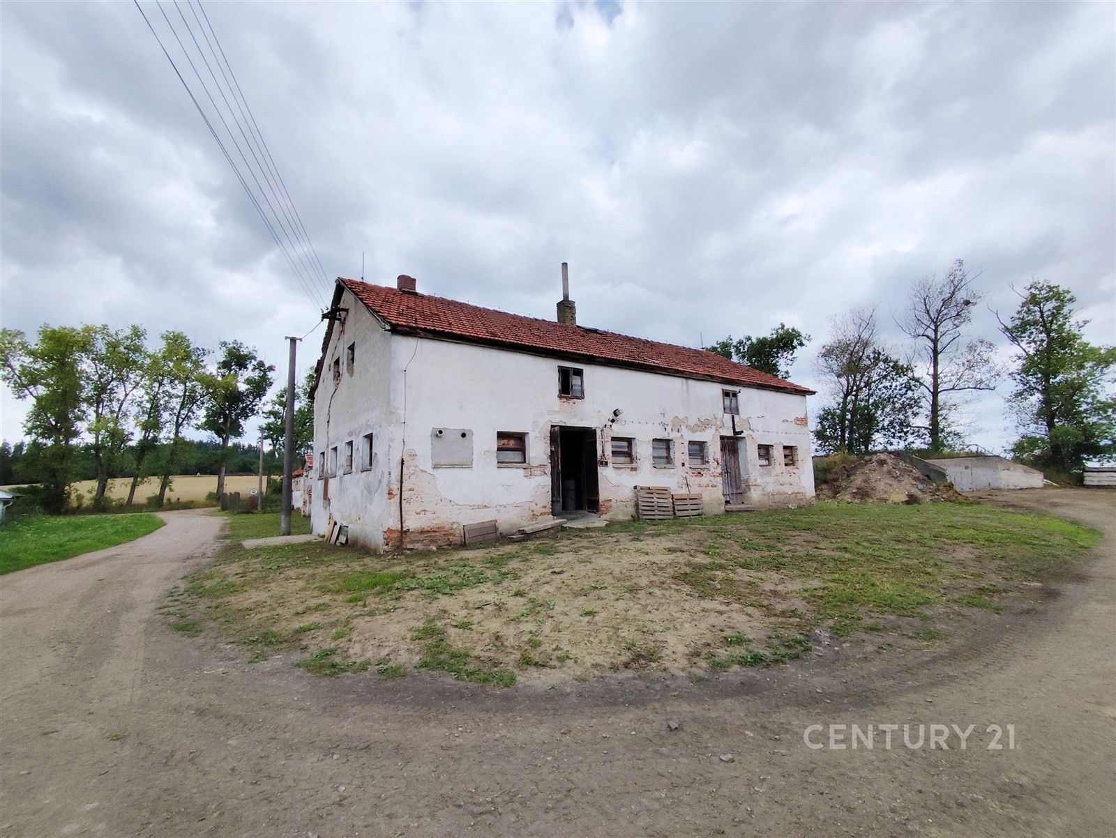 Prodej komerčního prostoru 350 m² - foto 2