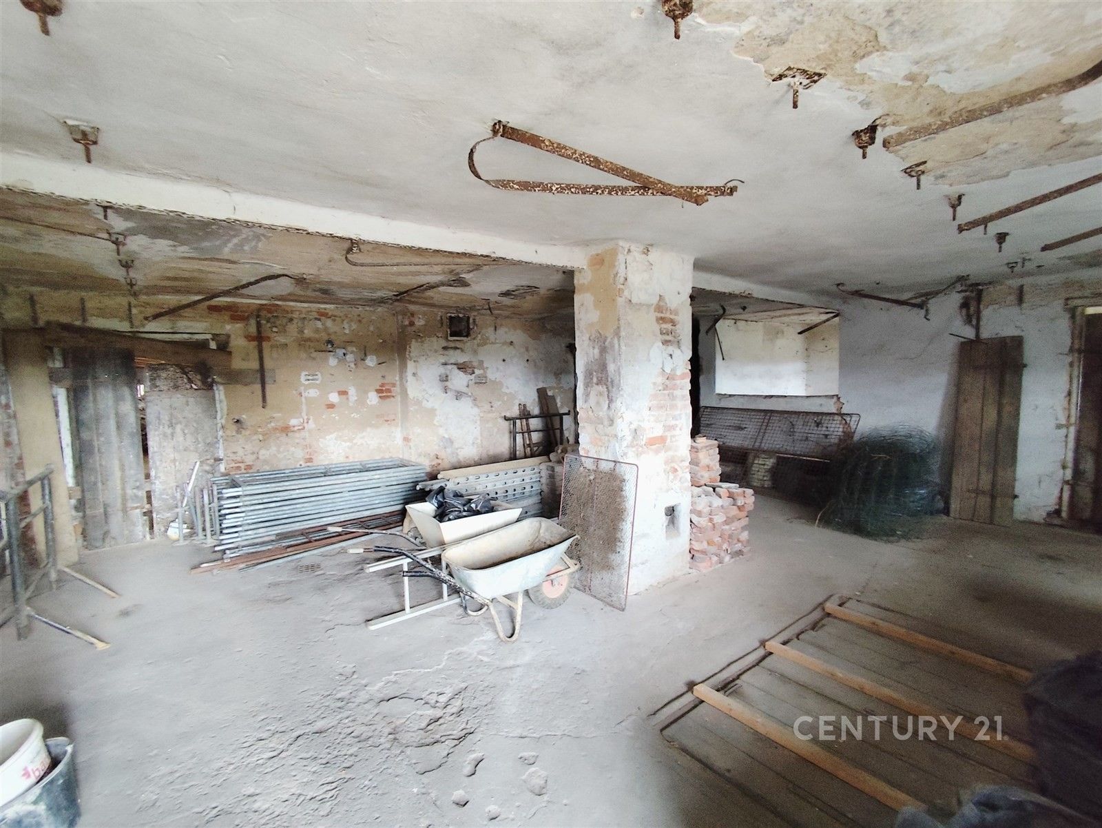 Prodej komerčního prostoru 350 m² - foto 12